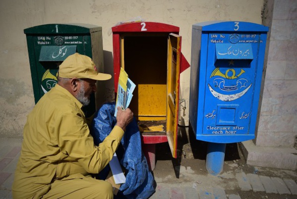 Les Etats-Unis annoncent leur retrait de l'Union postale universelle Les Etats-Unis annoncent leur retrait de l'Union postale universelle