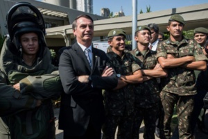 Brésil: Les militaires proches d'un retour au pouvoir, par les urnes