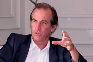 Christophe Bigot liste les menaces liées aux changements climatiques en Afrique Christophe Bigot liste les menaces liées aux changements climatiques en Afrique
