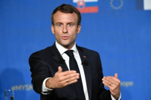 Macron accuse les dirigeants de Hongrie et Pologne de "mentir à leur peuple" Macron accuse les dirigeants de Hongrie et Pologne de "mentir à leur peuple"