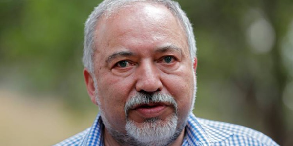 Israël: le ministre de la Défense démissionne sur Gaza, le gouvernement dans la tourmente Israël: le ministre de la Défense démissionne sur Gaza, le gouvernement dans la tourmente