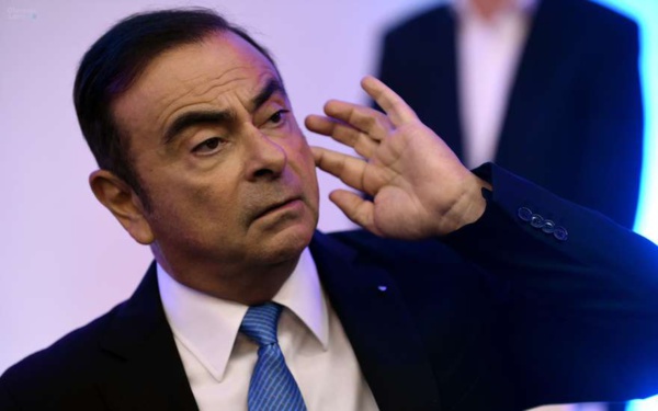 Nissan accuse Ghosn d'avoir dissimulé des revenus, propose son départ Nissan accuse Ghosn d'avoir dissimulé des revenus, propose son départ