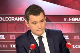 Les gilets jaunes, un "mouvement contradictoire", qui veut moins d'impôts et plus d'aides