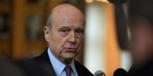 Juppé: le président doit "répondre concrètement", tenir un discours "d'autorité" mais aussi "d'empathie" Juppé: le président doit "répondre concrètement", tenir un discours "d'autorité" mais aussi "d'empathie"