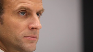 "Gilets jaunes": Macron tente de reprendre la main au coeur de la tempête "Gilets jaunes": Macron tente de reprendre la main au coeur de la tempête