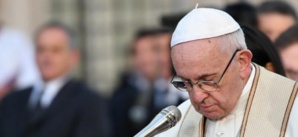 Scandales de pédophilie: deux cardinaux conseillers du pape écartés