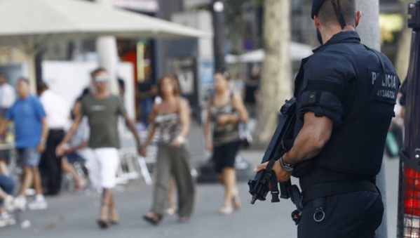Barcelone en alerte après un avertissement américain sur un risque d'attentat Barcelone en alerte après un avertissement américain sur un risque d'attentat