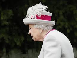 La reine Elizabeth se décrit comme "une grand-mère bien occupée"