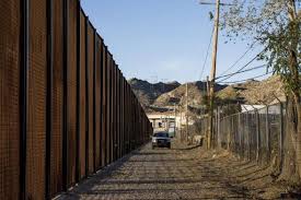 Trump n'envisage pas la fin du "shutdown" sans financement du mur à la frontière