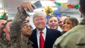 Donald Trump, lors de sa visite aux GI's en Irak