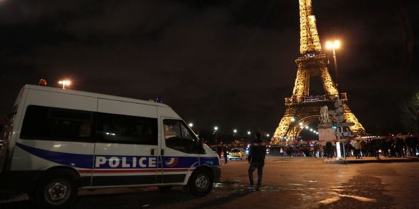 Sécurité renforcée à Paris et en régions pour la Saint-Sylvestre