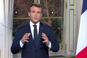 Emmanuel Macron appelle les Français à accepter "la réalité"