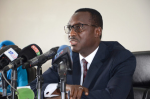 Campagne présidentielle : le temps d’antenne quotidien arrêté à 7 minutes par candidat. Madické Niang le premier à l'écran Campagne présidentielle : le temps d’antenne quotidien arrêté à 7 minutes par candidat. Madické Niang le premier à l'écran