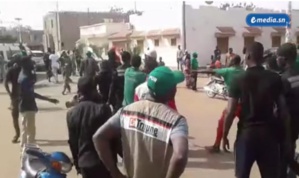 Le Synpics "condamne fermement" l’attaque d’un bus de journalistes à Tambacounda Le Synpics "condamne fermement" l’attaque d’un bus de journalistes à Tambacounda