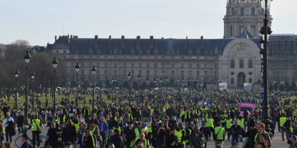 Les «gilets jaunes» se mobilisent à Paris pour les trois mois du mouvement Les «gilets jaunes» se mobilisent à Paris pour les trois mois du mouvement