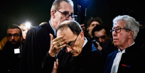 Coup de tonnerre sur l'Église: condamné, le cardinal Barbarin remet sa démission