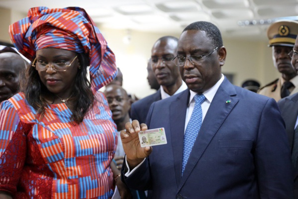 Cartes biométriques au Sénégal : 118 milliards FCFA et 10 millions de documents sur 20 ans (Mediapart) Cartes biométriques au Sénégal : 118 milliards FCFA et 10 millions de documents sur 20 ans (Mediapart)