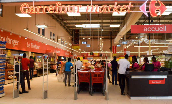 Carrefour entre illégalement au Sénégal pour contrer Auchan qui construit illégalement : Les preuves du Sall Mackyage d’un gouvernement soumis à l’impérialisme