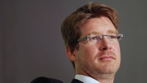 Européennes: Entre Canfin et Jadot, la campagne divise le camp écologiste Européennes: Entre Canfin et Jadot, la campagne divise le camp écologiste