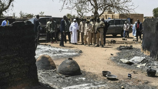 Le Président IBK en visite dans le village peul d'Ogassagou