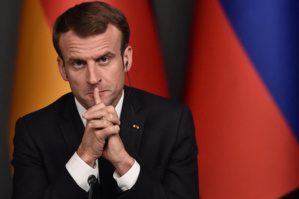 Des proches d'Emmanuel Macron s'inquiètent de sa santé et de sa solitude Des proches d'Emmanuel Macron s'inquiètent de sa santé et de sa solitude