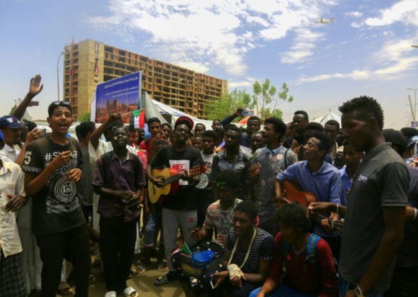 Soudan: les manifestants intensifient la mobilisation pour un pouvoir civil Soudan: les manifestants intensifient la mobilisation pour un pouvoir civil