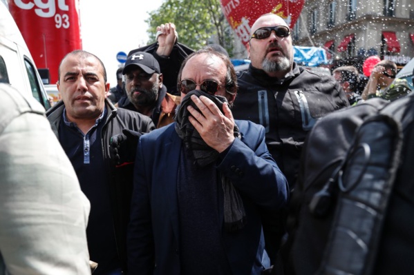 1er-Mai : Philippe Martinez contraint de quitter la manifestation parisienne en raison des violences 1er-Mai : Philippe Martinez contraint de quitter la manifestation parisienne en raison des violences