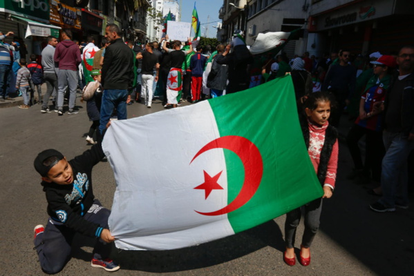 Algérie: Nouveau vendredi de contestation, le dernier avant le ramadan Algérie: Nouveau vendredi de contestation, le dernier avant le ramadan