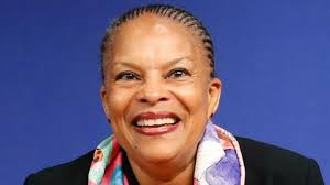 Emmanuel Macron: Fondation sur l'esclavage en 2019, mémorial en 2021