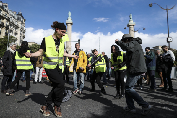 "Gilets jaunes" : 15 500 manifestants en France dont 1 600 à Paris, la plus faible mobilisation depuis le début du mouvement