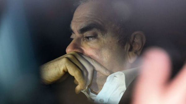 Carlos Ghosn interdit de voir sa femme Carlos Ghosn interdit de voir sa femme