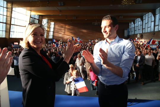 Marine Le Pen et Jordan Bardella, sa tête de liste aux Européennes