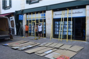 G7 à Biarritz: Bayonne se barricade par crainte de manifestations violentes G7 à Biarritz: Bayonne se barricade par crainte de manifestations violentes