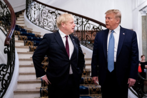 Trump promet à Londres un "très gros" accord commercial post-Brexit Trump promet à Londres un "très gros" accord commercial post-Brexit
