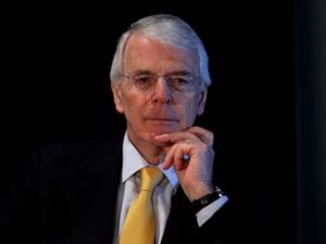 Brexit: L'ancien PM John Major conteste la suspension du Parlement Brexit: L'ancien PM John Major conteste la suspension du Parlement