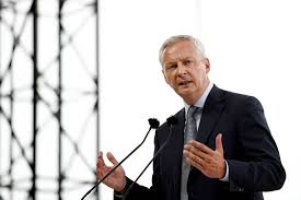 Le Maire "garde des interrogations" sur la PMA