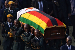 Zimbabwe: Mugabe inhumé dans une "trentaine de jours" dans le Carré des héros Zimbabwe: Mugabe inhumé dans une "trentaine de jours" dans le Carré des héros