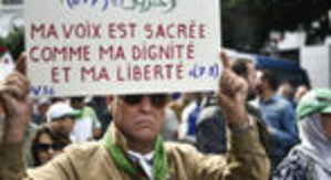 En colère contre les propos de Bensalah, les Algériens restent mobilisés dans la rue En colère contre les propos de Bensalah, les Algériens restent mobilisés dans la rue