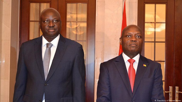 Aristide Gomes, le Premier ministre (à g.) et le Président José Mario Vaz Aristide Gomes, le Premier ministre (à g.) et le Président José Mario Vaz
