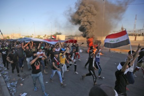 Irak: Cinq manifestants tués à Bagdad par les forces de sécurité Irak: Cinq manifestants tués à Bagdad par les forces de sécurité
