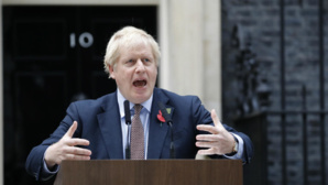 Boris Johnson se pose en sauveur du Brexit lors de son premier meeting de campagne