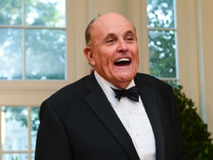 USA: Giuliani soupçonné de liens avec le secteur de l'énergie en Ukraine, selon le Wall Street Journal USA: Giuliani soupçonné de liens avec le secteur de l'énergie en Ukraine, selon le Wall Street Journal