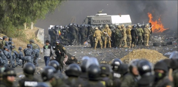 BOLIVIE : Au moins 17 morts, l’ONU alerte contre «un développement extrêmement dangereux»