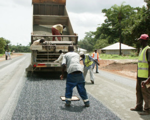 Le pont et la route : le désenclavement de l’Ile à Morphil Le pont et la route : le désenclavement de l’Ile à Morphil