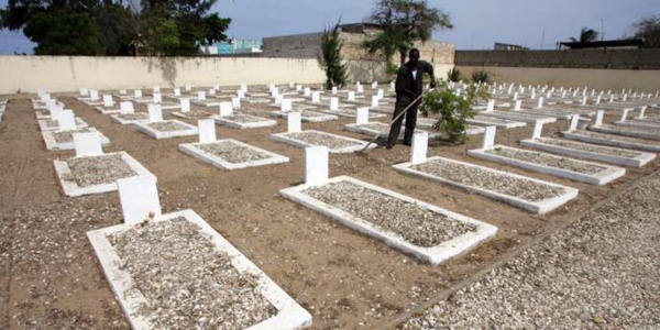 MASSACRE DU CAMP DE THIAROYE - 1e DEC 1944: Les aveux tardifs de la France ! 