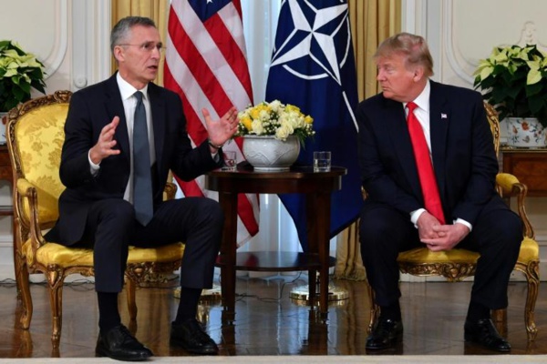 Le président US avec le secrétaire général de l'Otan Jens Stoltenberg Le président US avec le secrétaire général de l'Otan Jens Stoltenberg