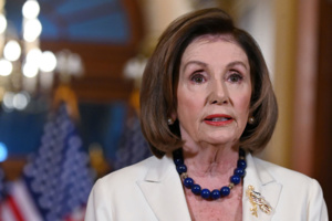 Pelosi demande que soit rédigé l'acte d'accusation contre Trump Pelosi demande que soit rédigé l'acte d'accusation contre Trump