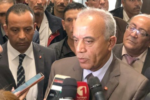 Tunisie: le premier ministre désigné dénonce les informations "non fondées" sur la composition de son cabinet Tunisie: le premier ministre désigné dénonce les informations "non fondées" sur la composition de son cabinet