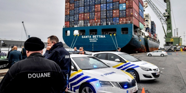 BELGIQUE: saisie record de 126 millions de cigarettes de contrefaçon