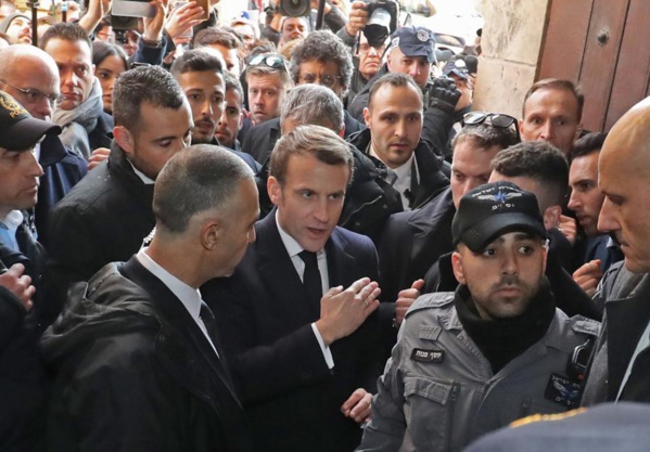 Macron improvise une balade dans la Vieille ville de Jérusalem Macron improvise une balade dans la Vieille ville de Jérusalem
